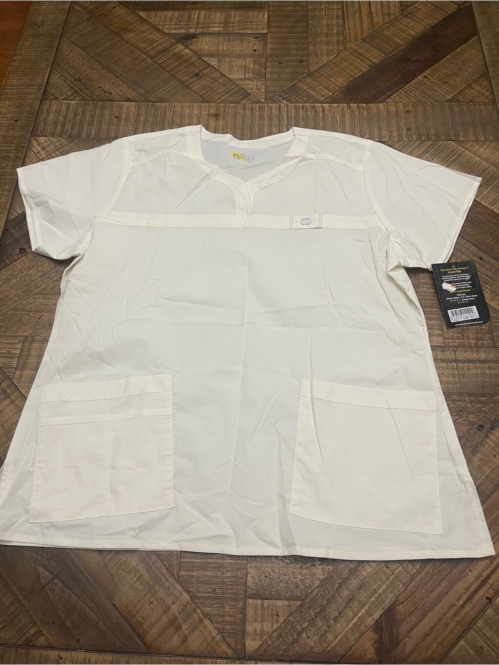 WonderWink WonderFLEX "Patience" Curved Notch-Neck Scrub Top-off white